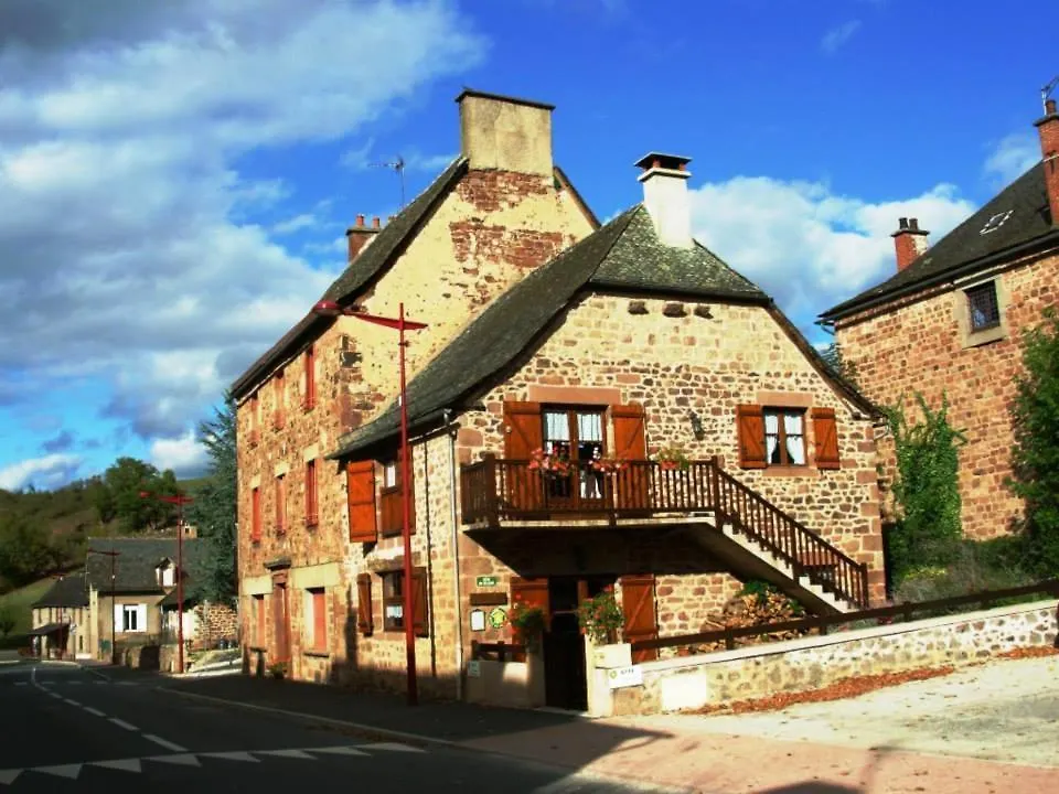 L'Oustal 1886 Bed & Breakfast Nauviale